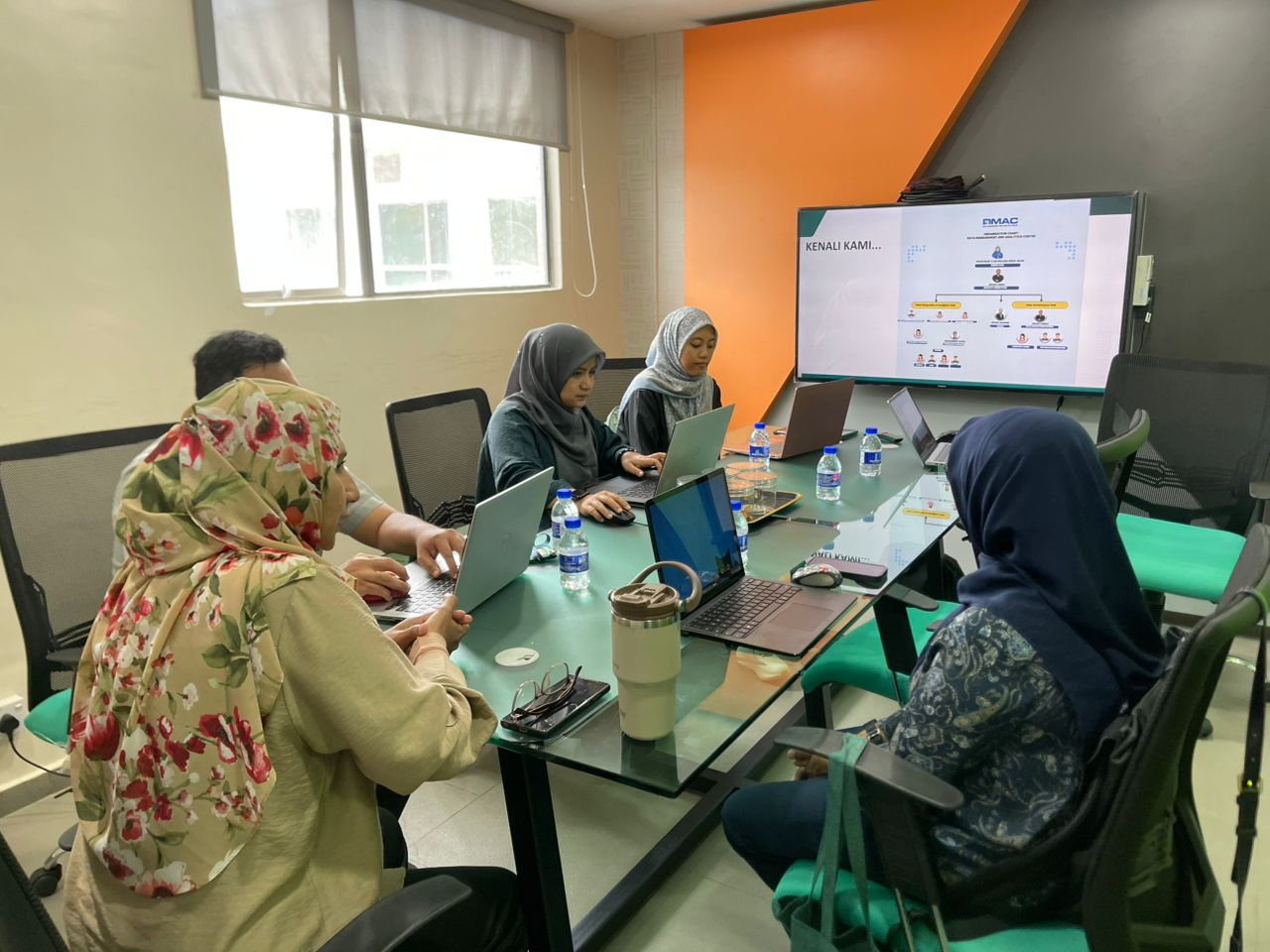 Gambar DMAC dan pakar analitik